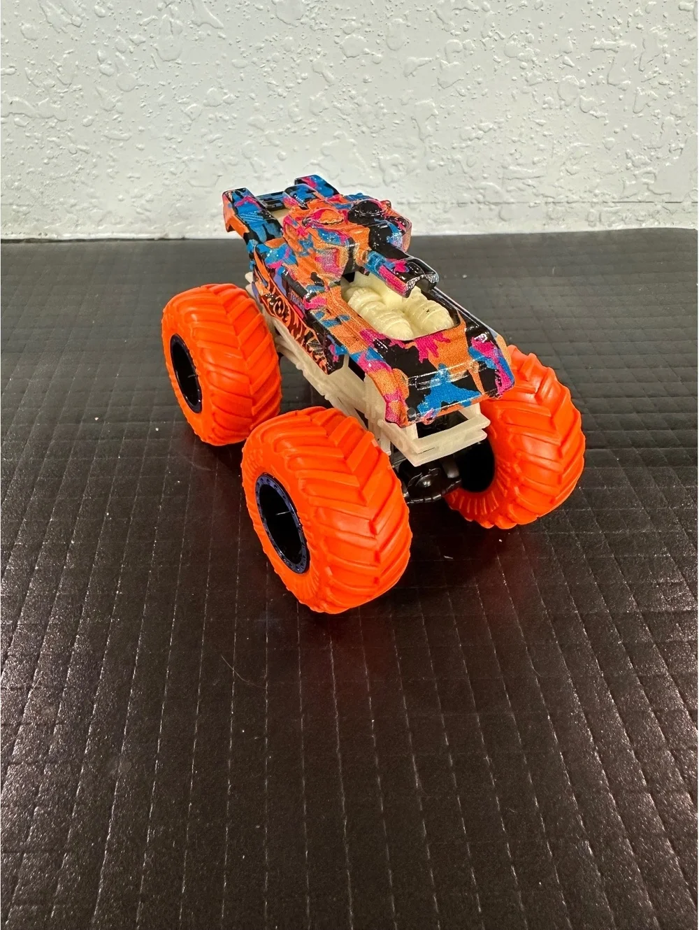 Hot Wheels Monster Truck Toy with Large Orange Tires